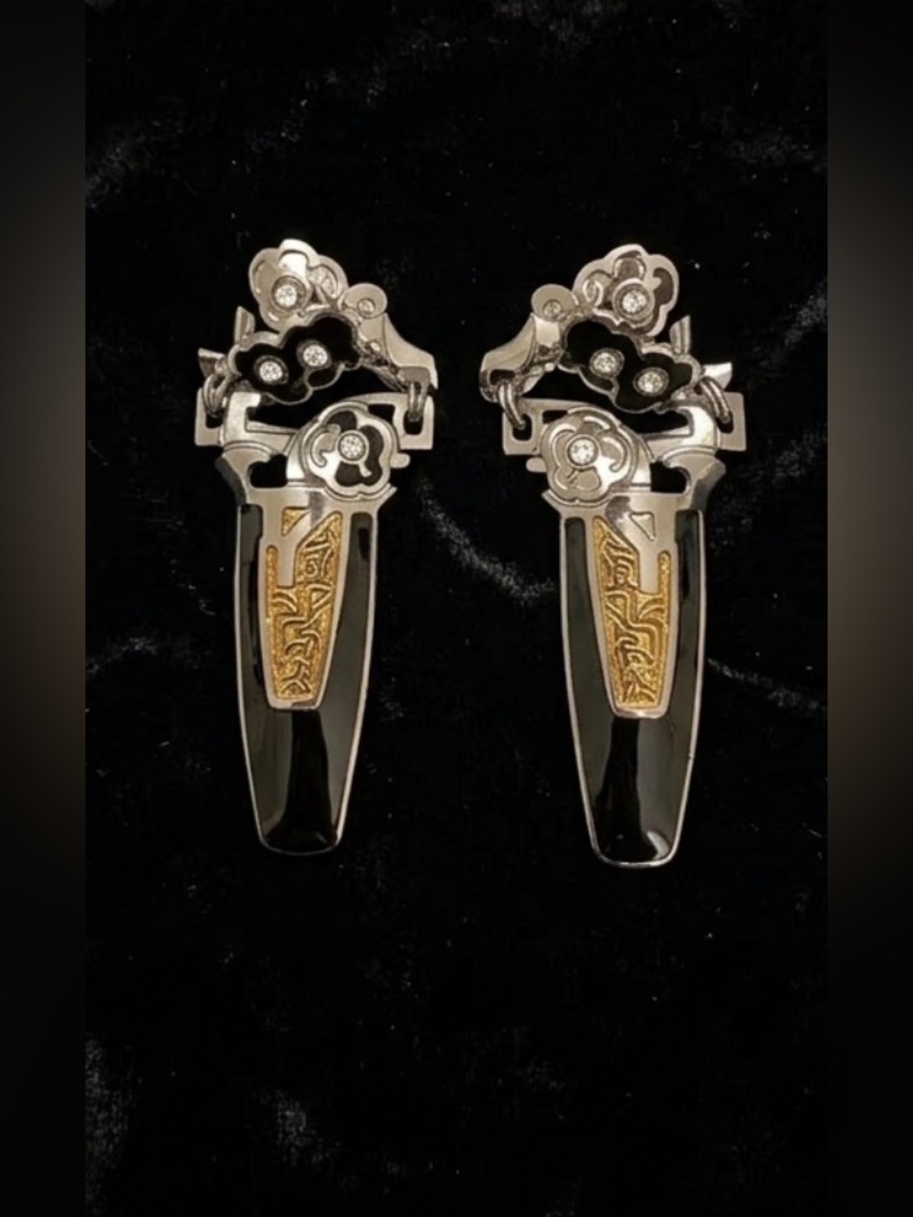 #89 EDGAR BEREBI Vintage Silver-tone Black & Gold Enamel with Rhinestone Earring